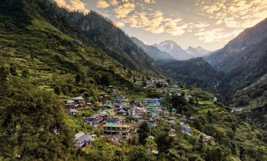 Exhilarating Manali with Kasol (By Volvo)